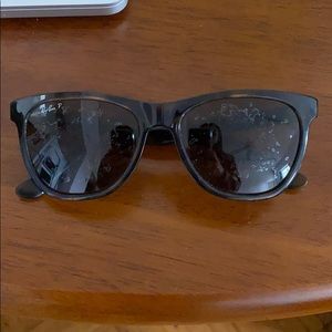 Ray Ban Wayfarer Women’s Sunglasses